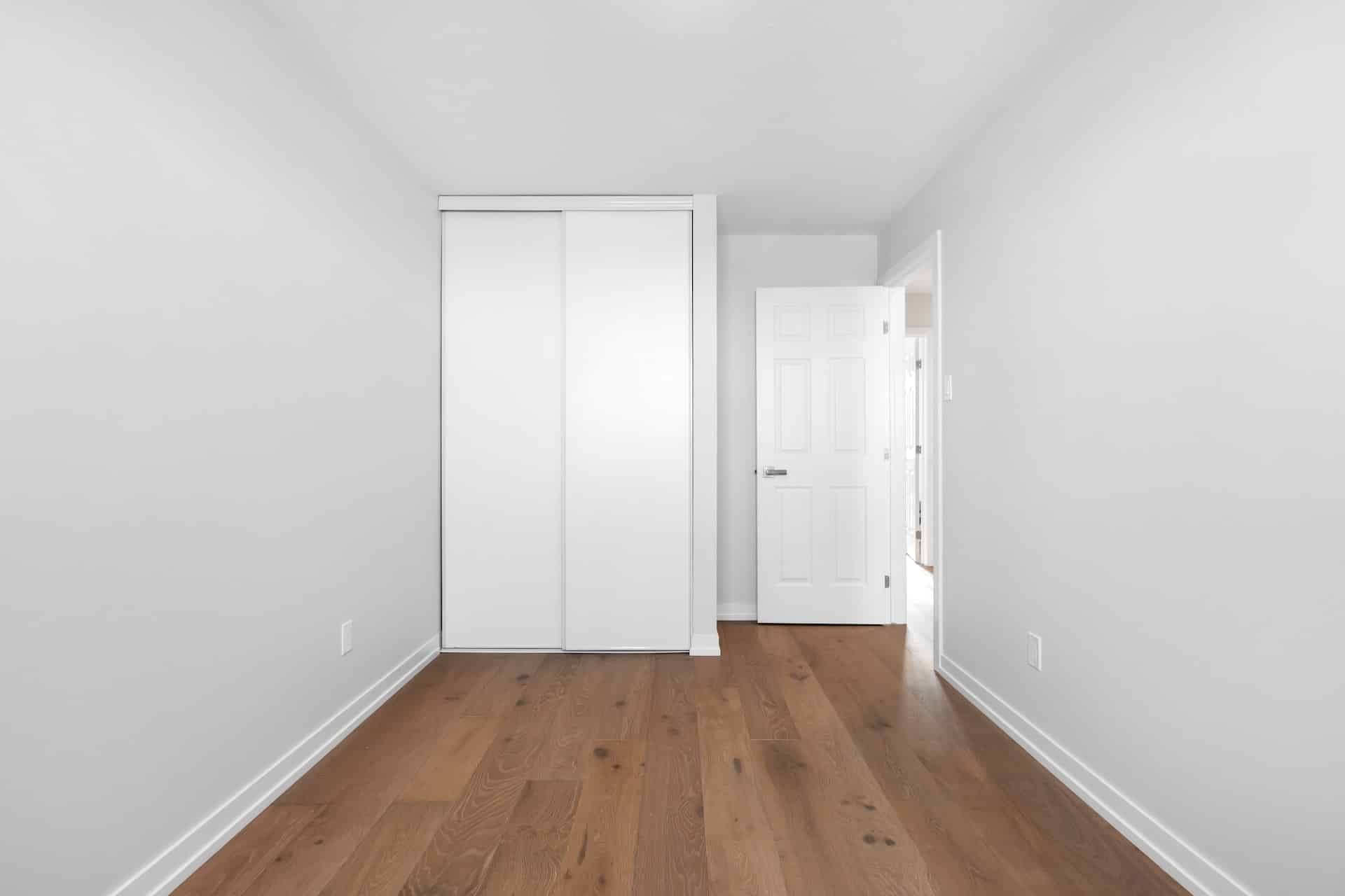 room with hardwood flooring
