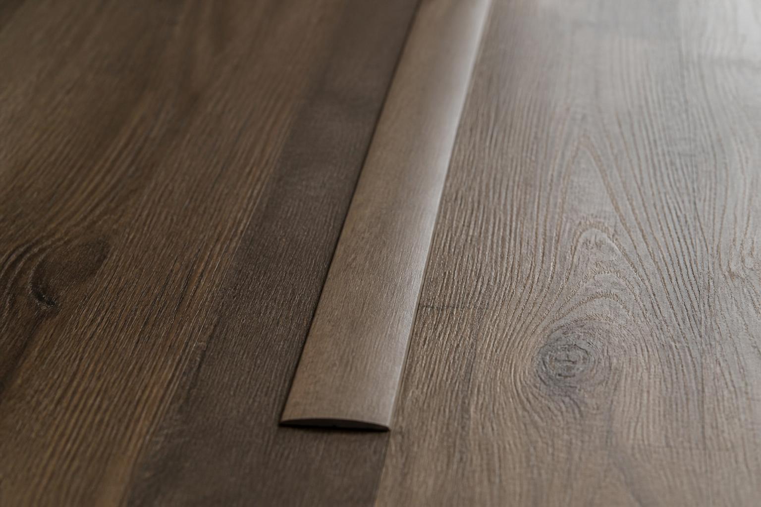 Flooring Transitions: Handling Thresholds Between Rooms in Toronto Homes - inline 1 photo